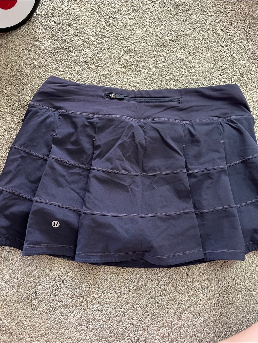 Lululemon pleated skirt - Picture 4 of 5